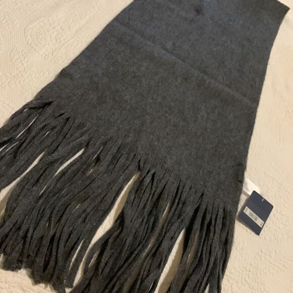 Lucky Brand tasseled scarf. NWT - Picture 6 of 8